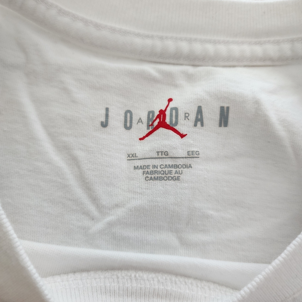 Jordan Essentials Short Sleeve T-Shirt, Men's Size XXL, GUC - White - Picture 6 of 11